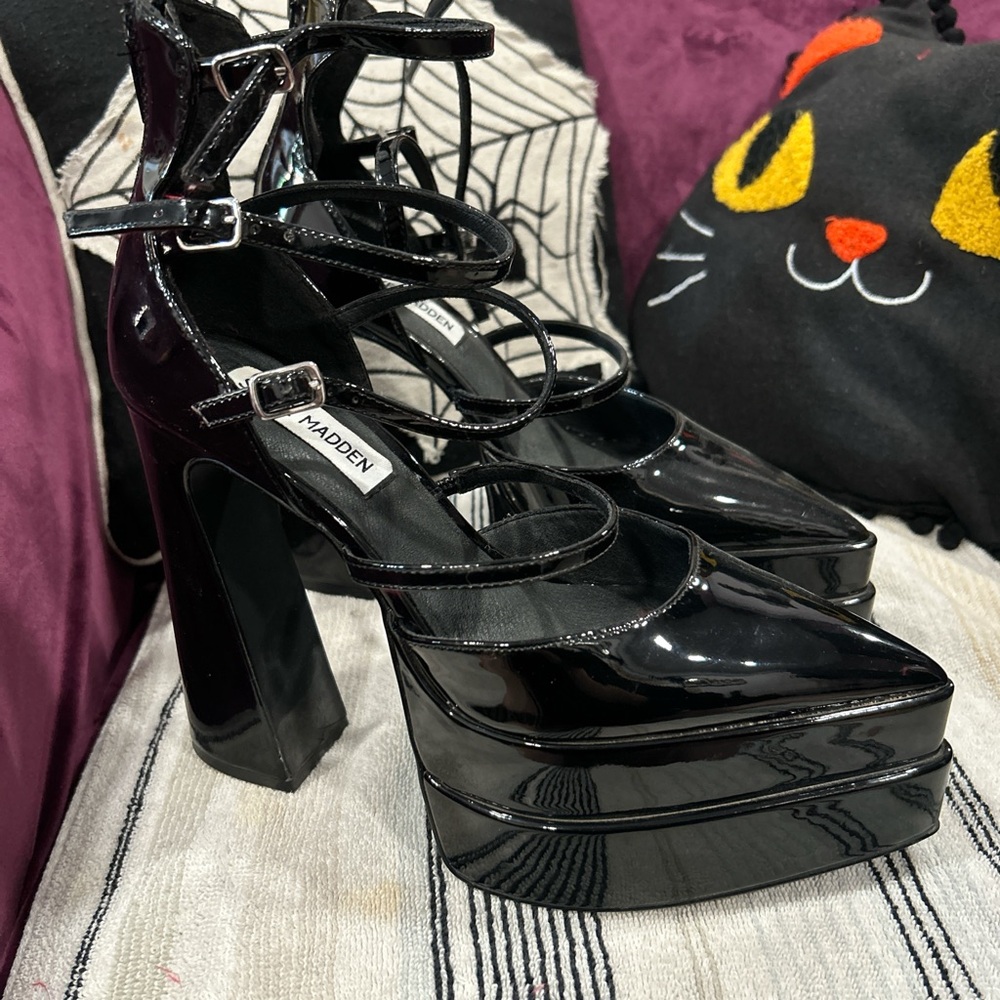 Steve Madden Glossy Black Platform Shoes